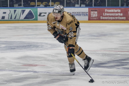 Eduard Lewandowski (Löwen Frankfurt), Löwen Frankfurt vs. EC Bad Nauheim, Frankfurt, Eissporthalle, 11.2.2020