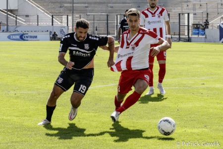Muhamed Alawie (FSV Frankfurt) & Sascha Heil (FC Gießen), FSV Frankfurt vs. FC Gießen, Frankfurt, PSD-Bank Arena, 19.9.2020