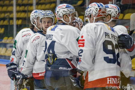 Jubel Heilbronner Falken nach dem 0:1, Löwen Frankfurt vs. Heilbronner Falken, Frankfurt, Eissporthalle Frankfurt, 13.11.2020