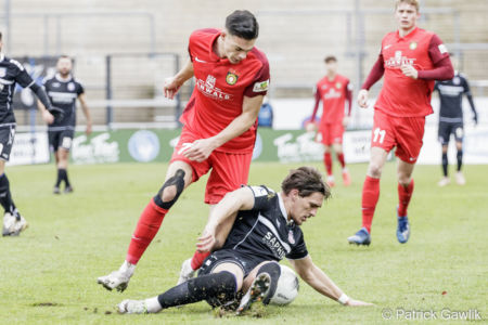 Marvin Cuni (SG Sonnenhof Großaspach) & Jesse-Garon Sierck (FSV Frankfurt), FSV Frankfurt vs. SG Sonnenhof Großaspach, Frankfurt, PSD Bank Arena, 23.1.2021